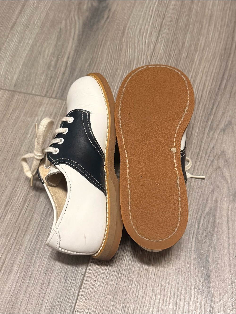 Buster Brown Leather Oxfords - Picture 3 of 6